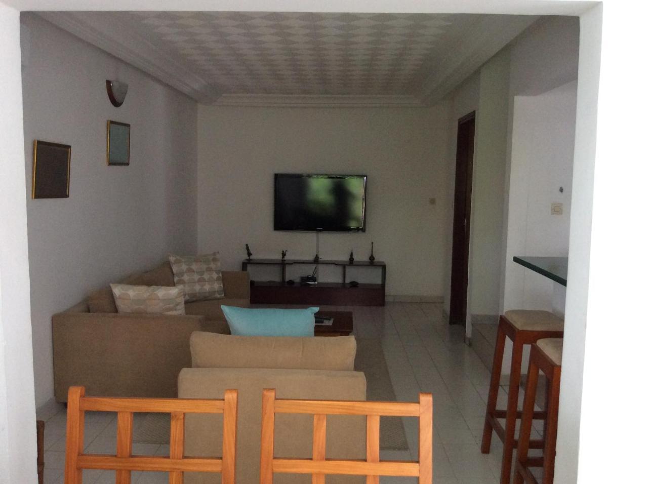 Residence Le Flamboyant Abidjan Exterior photo